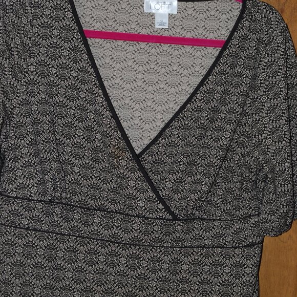 LOFT Womens Brown Dress Pullover V Neck Short Sleeve Size 12. Nice Details - Picture 2 of 8